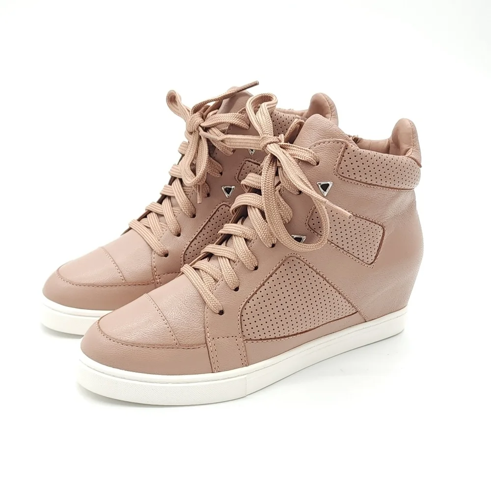 Linea Paolo FARLEY Sporty Streetwear Hidden Wedge Sneaker Nude Size 5.5